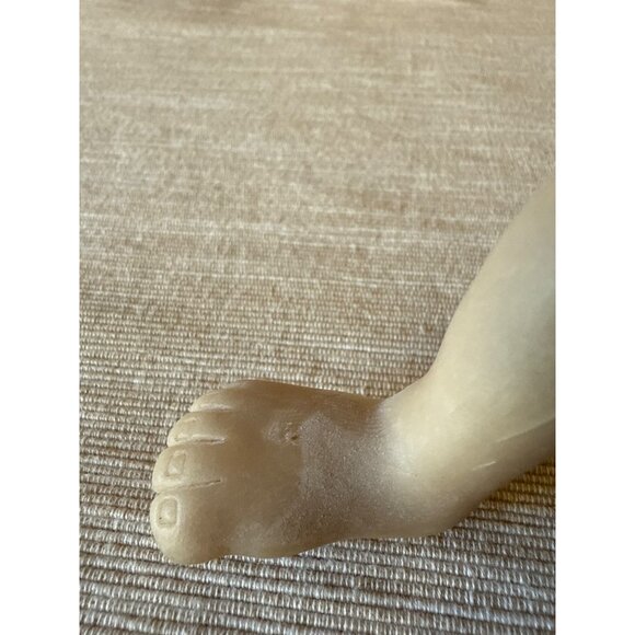 Limited Edition Beach Bum Figurine  Sunglasses & Towel D Manning Shelf Sitter - Picture 14 of 16